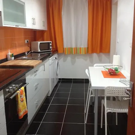 Duplex Proximo Do Aeroporto Apartment Lisbon